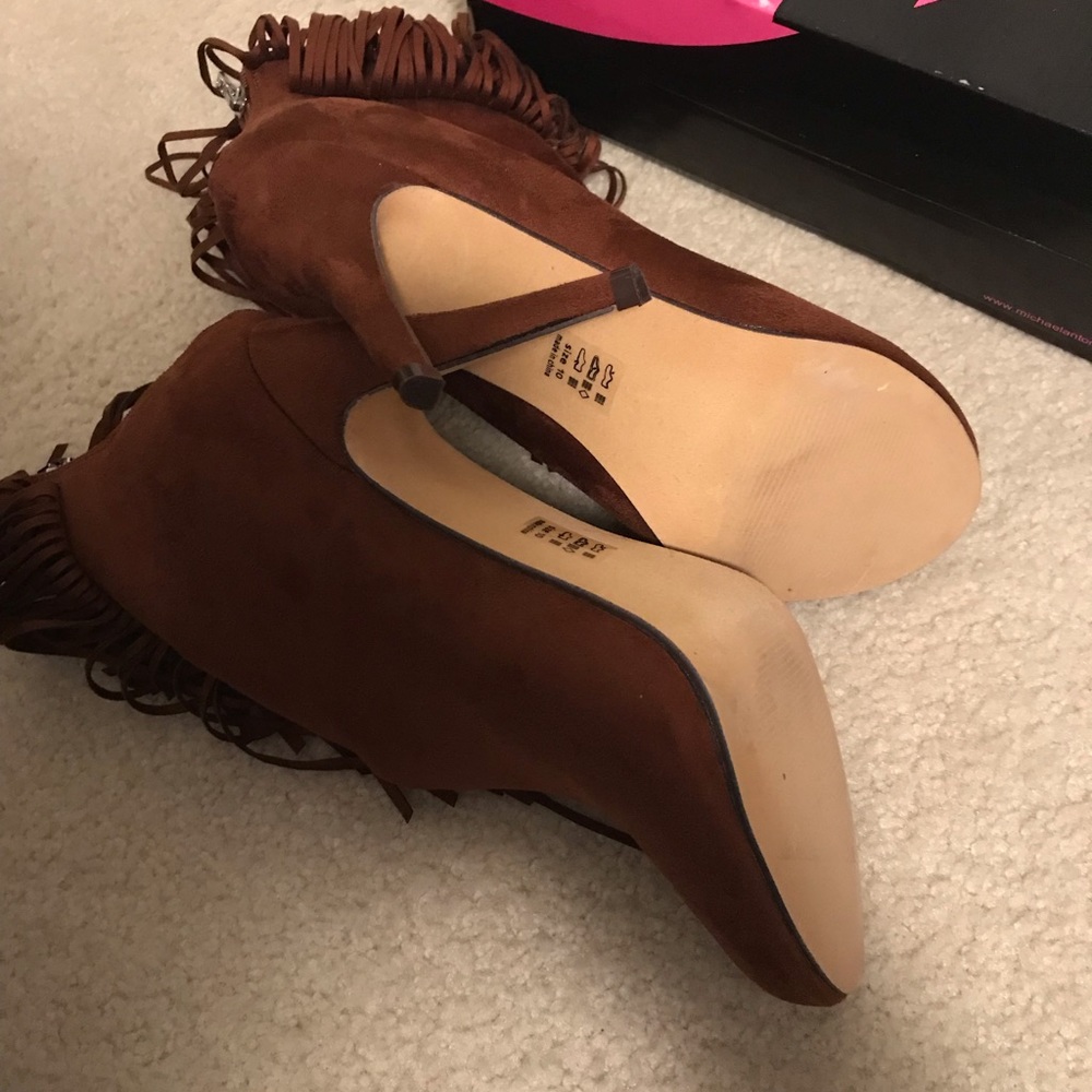 Booties. - Picture 6 of 6